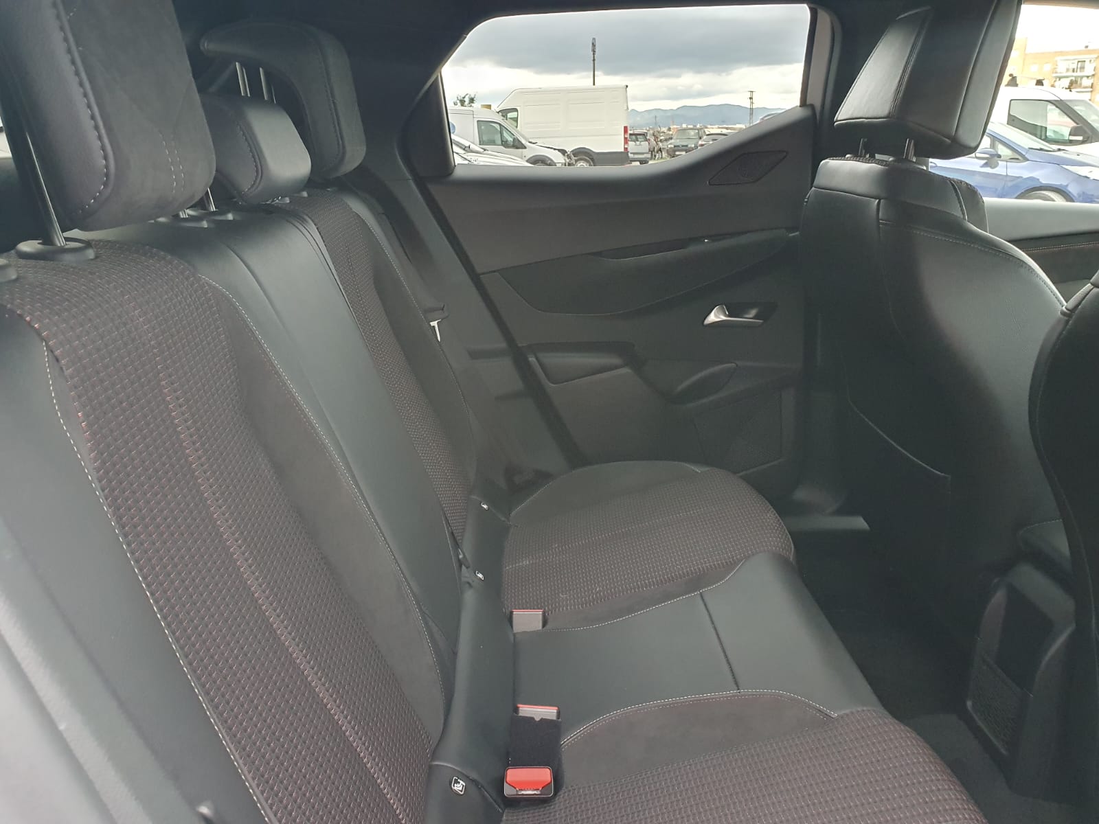 Whatsapp image 2025 11 24 at 18.08.10