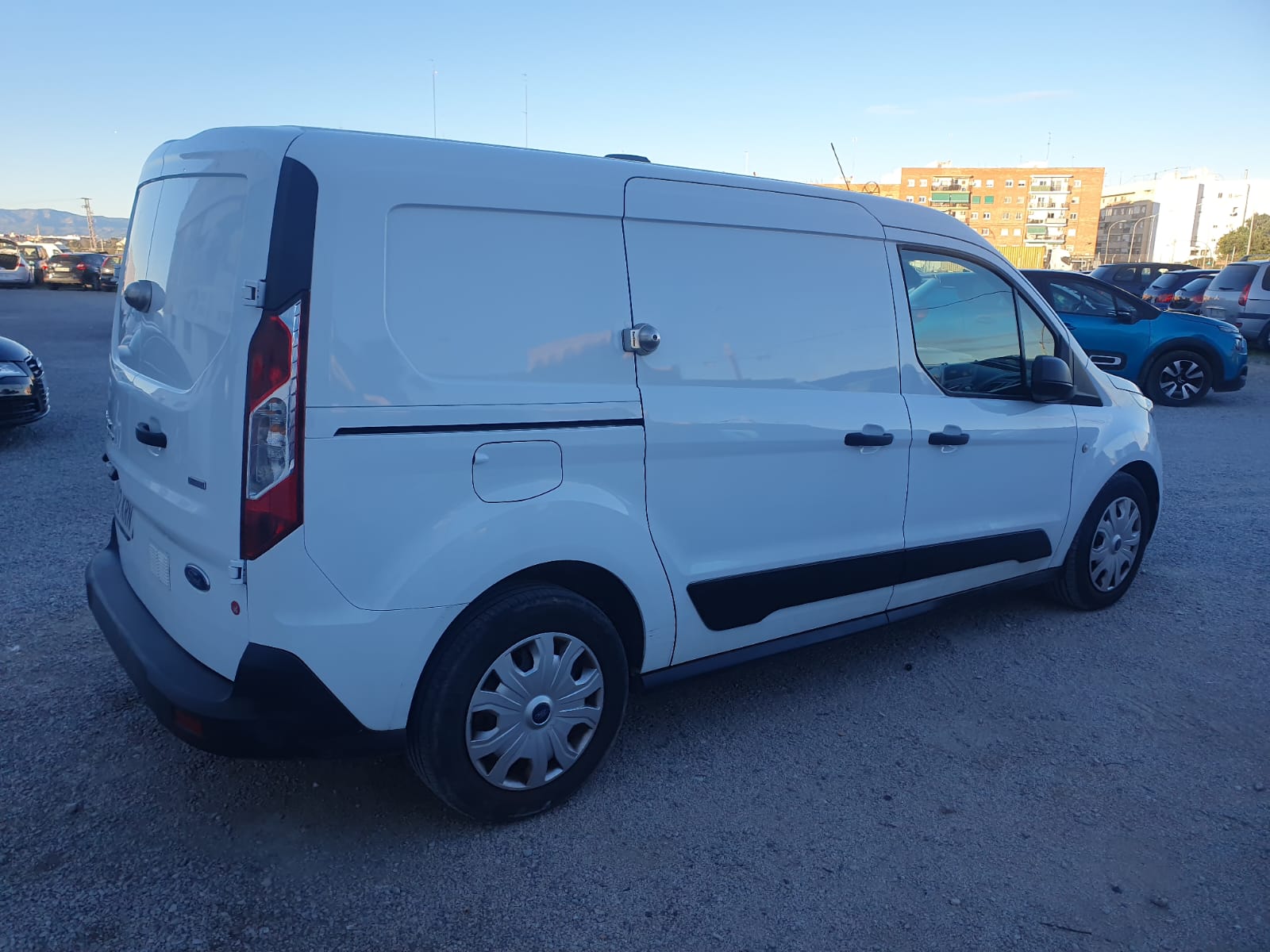 Whatsapp image 2025 11 24 at 18.08.45