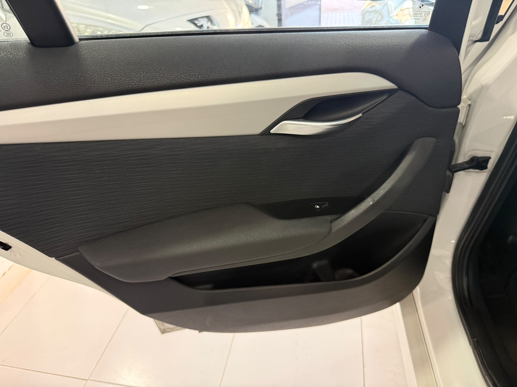 Bmw x1 diesel ocasion valencia interior puerta trasera