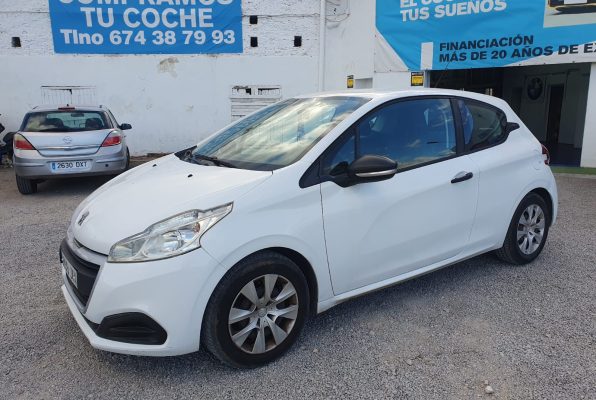 PEUGEOT 208 1.2 PureTech Access 82 (5)