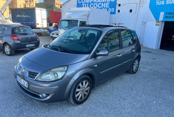 Renault scenic (2)